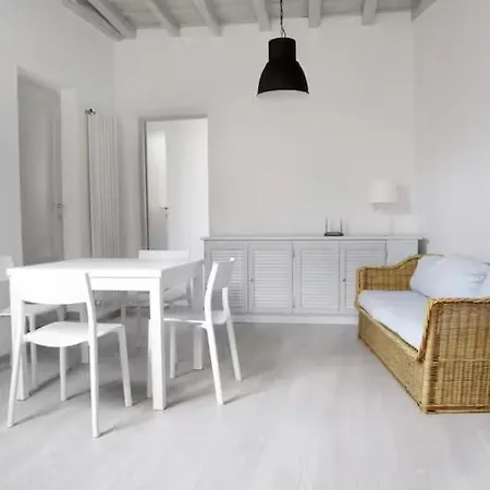 Apartment Spacious, Modern, Bright Apartment, Near Piazza Navona! Rome