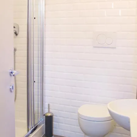 Spacious, Modern, Bright Apartment, Near Piazza Navona! Lägenhet Rom